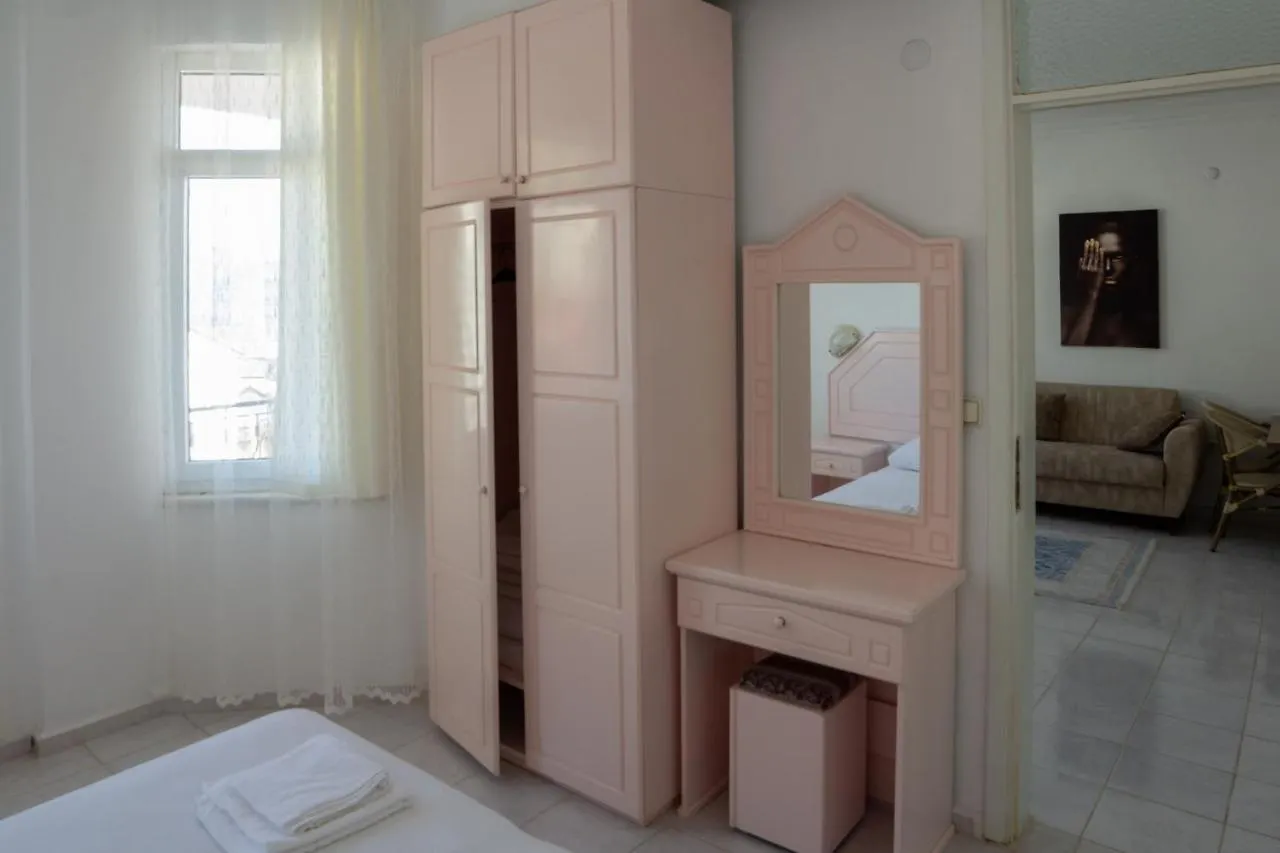 Pembe Koesk Apart Otel Fethiye Lägenhetshotell