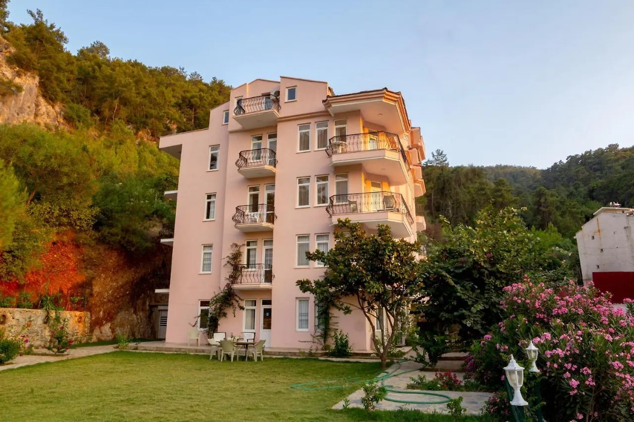 Pembe Koesk Apart Otel Fethiye