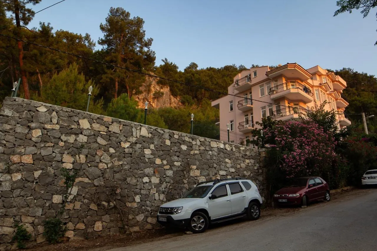 Pembe Koesk Apart Otel Fethiye 0*,