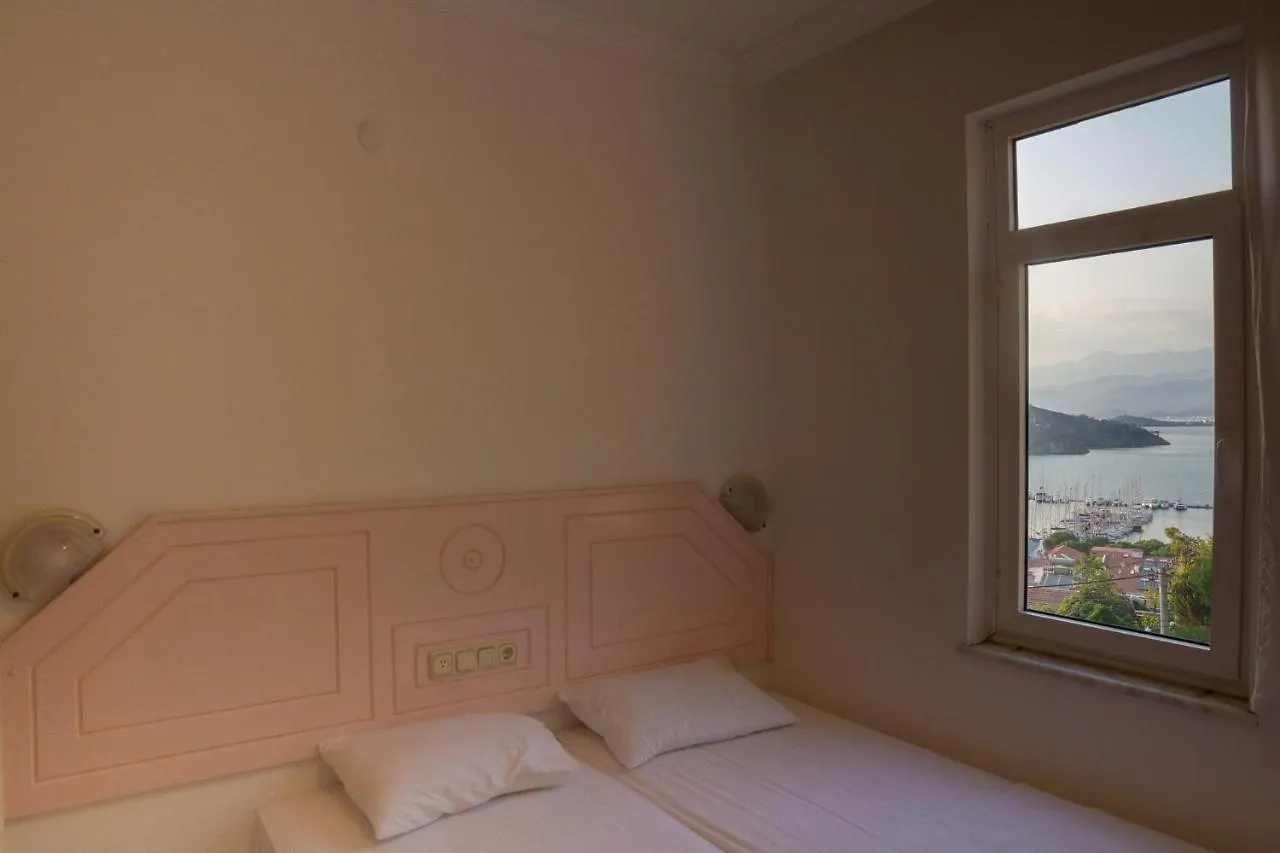 Pembe Koesk Apart Otel Fethiye 0*,